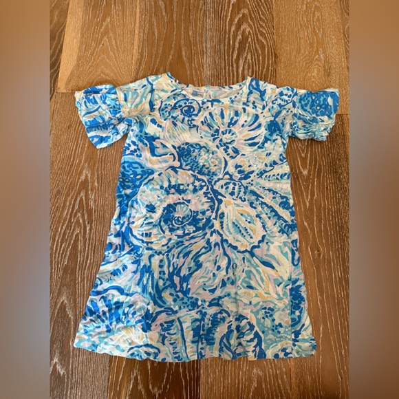 Girls Lily Pulitzer Mini Lindell Dress in the Bennet Blue Shell Salty Seas print - Picture 1 of 5